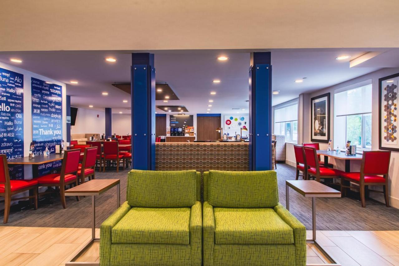 Holiday Inn Express & Suites - Lincoln East - White Mountains By Ihg Exterior photo