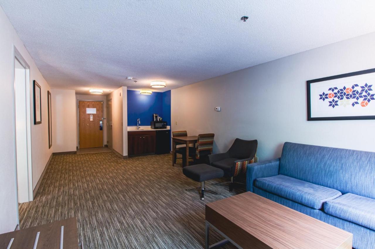 Holiday Inn Express & Suites - Lincoln East - White Mountains By Ihg Exterior photo